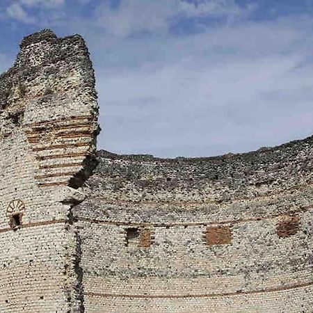 Appartement Familial Proche D'Un Site Historique Périgueux Exteriör bild